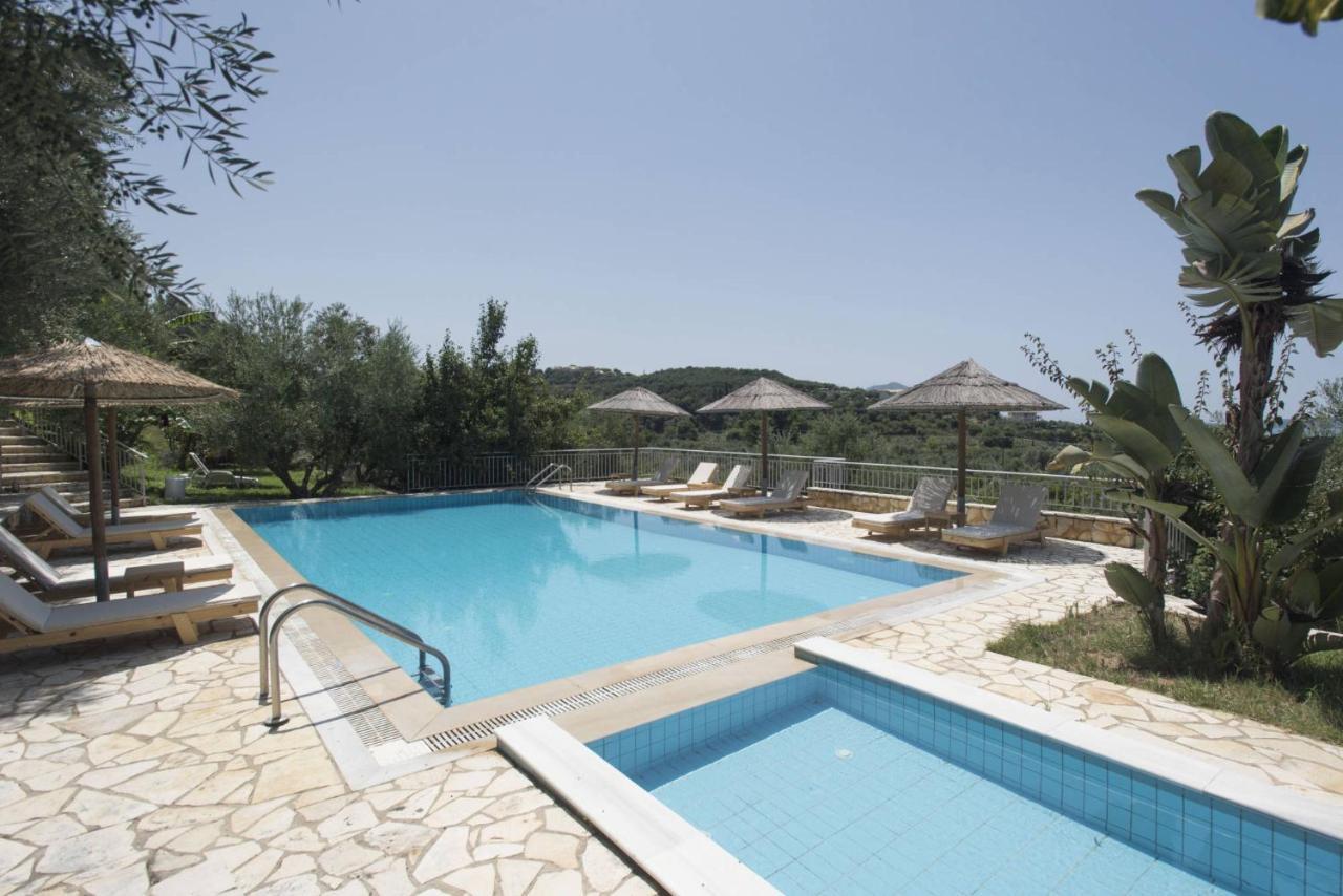 Mary'S Panorama Houses Gialova Esterno foto