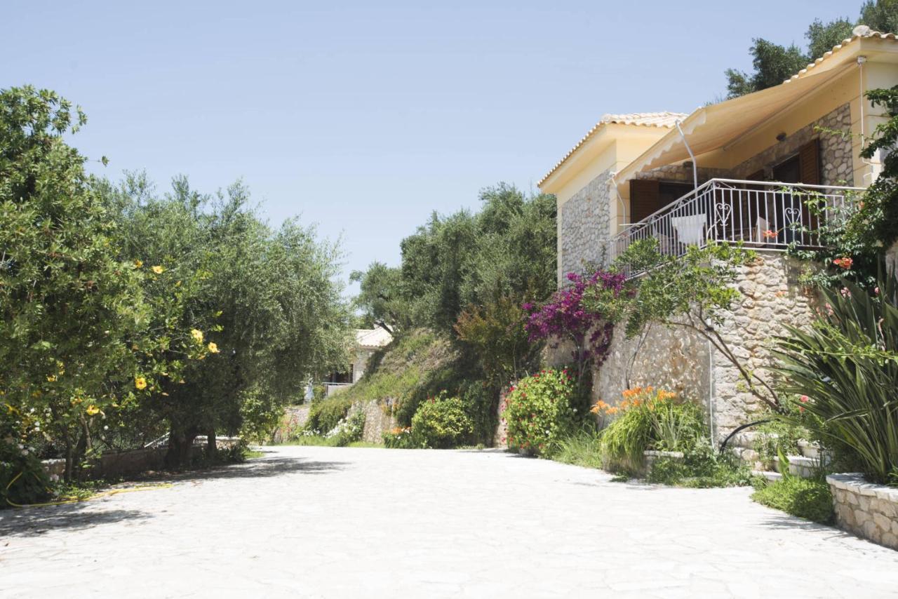 Mary'S Panorama Houses Gialova Esterno foto